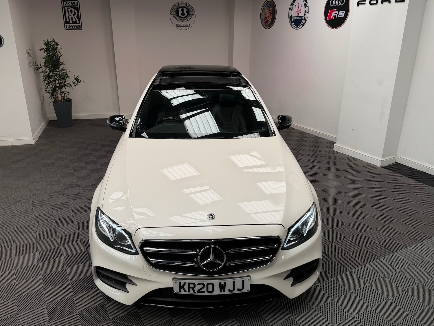 Used Mercedes-Benz E Class 2020 for sale - 77982024: Photo 16