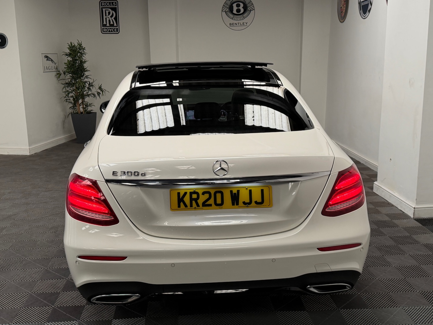 Used Mercedes-Benz E Class 2020 for sale - 77982024: Photo 20