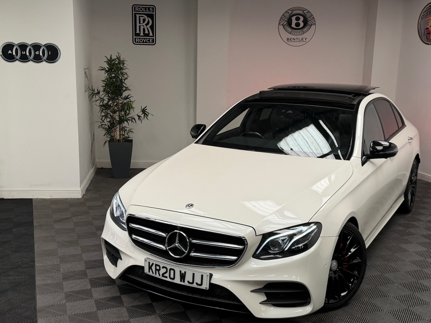 Used Mercedes-Benz E Class 2020 for sale - 77982024: Photo 28