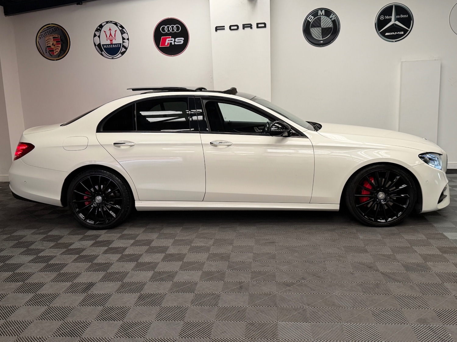 Used Mercedes-Benz E Class 2020 for sale - 77982024: Photo 6