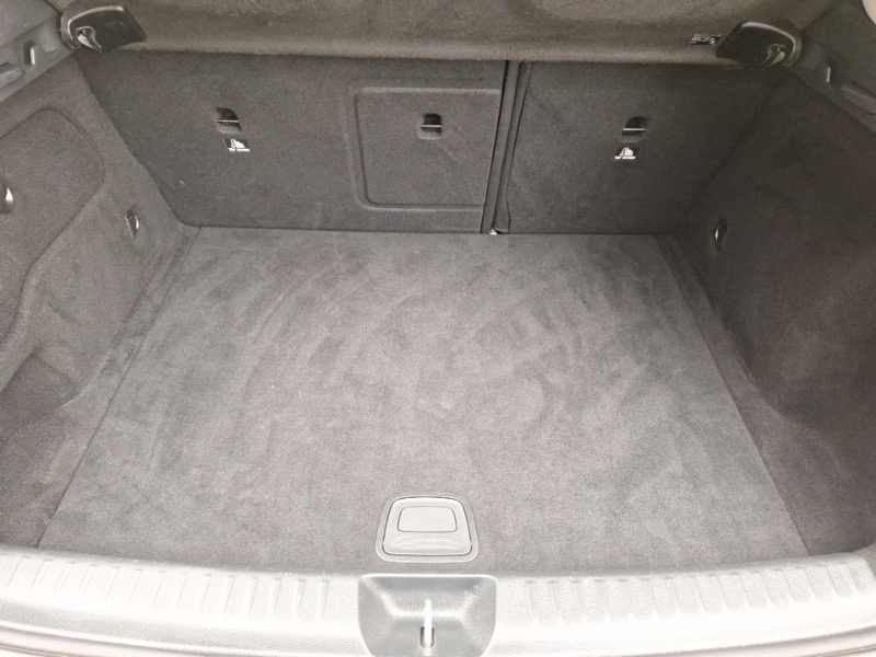 Used Mercedes-Benz GLA 2019 for sale - 77366135: Photo 8