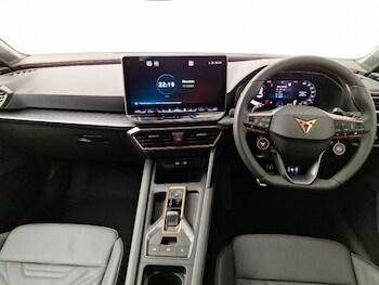 Used Cupra Leon 2025 for sale - 76264704: Photo 2