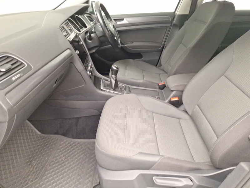 Used Volkswagen Golf 2018 for sale - 77605712: Photo 5