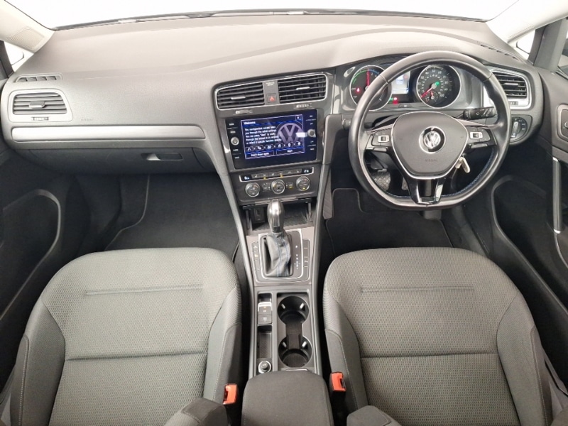 Used Volkswagen Golf 2020 for sale - 78079587: Photo 2