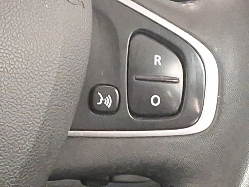 Used Renault Clio 2019 for sale - 76924873: Photo 11