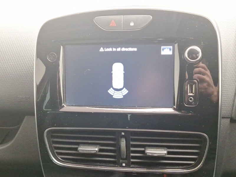 Used Renault Clio 2019 for sale - 76924873: Photo 12