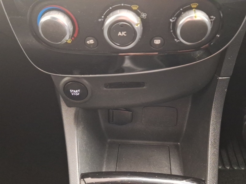 Used Renault Clio 2019 for sale - 76924873: Photo 14