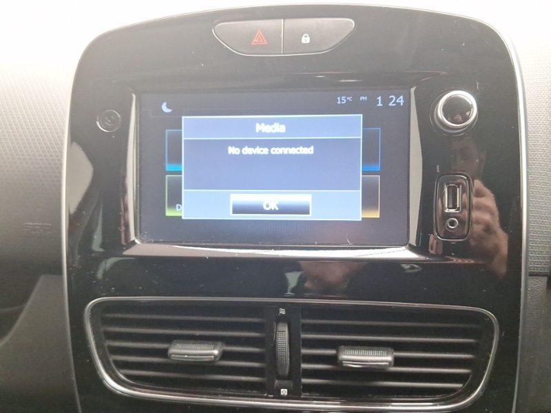 Used Renault Clio 2019 for sale - 76924873: Photo 19