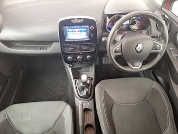 Used Renault Clio 2019 for sale - 76924873: Photo
