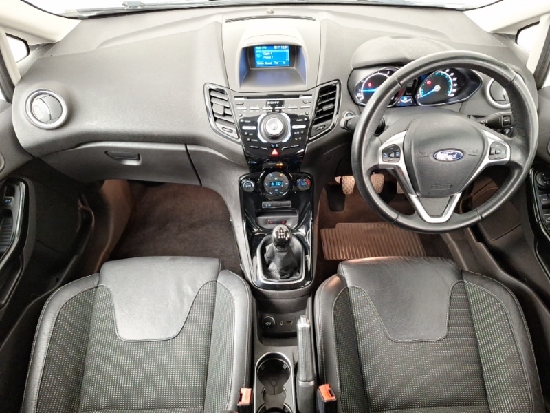 Used Ford Fiesta 2015 for sale - 77908046: Photo 2