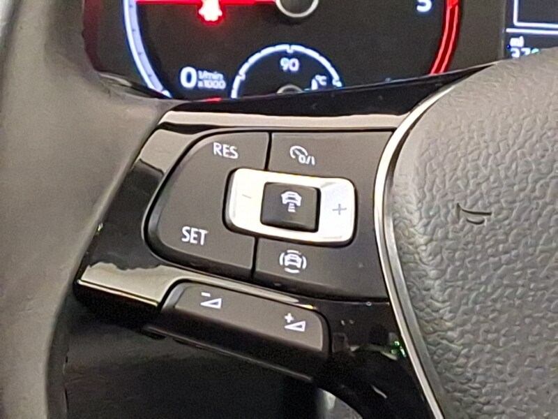 Used Volkswagen T-Roc 2019 for sale - 76055009: Photo 10