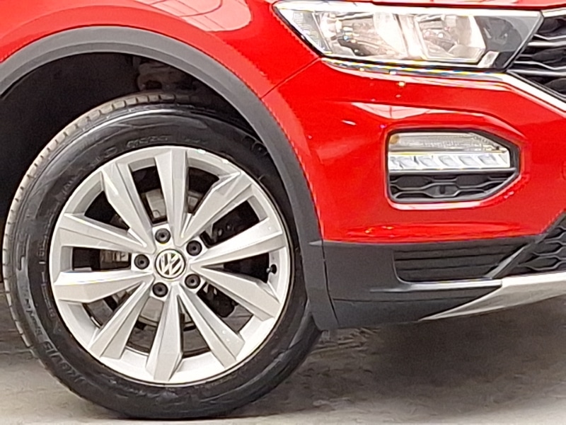 Used Volkswagen T-Roc 2019 for sale - 76055009: Photo 9