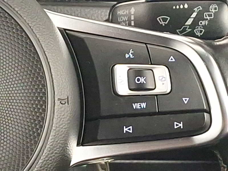 Used Volkswagen Golf 2018 for sale - 76668785: Photo 11