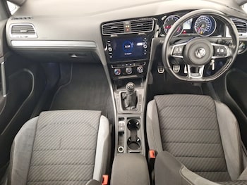 Used Volkswagen Golf 2018 for sale - 76668785: Photo