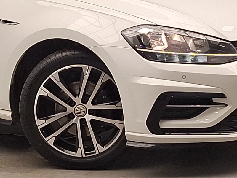 Used Volkswagen Golf 2018 for sale - 76668785: Photo 9