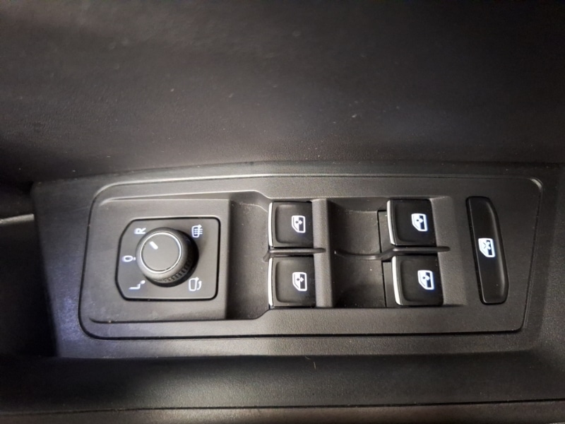 Used Volkswagen T-Roc 2022 for sale - 76331527: Photo 15