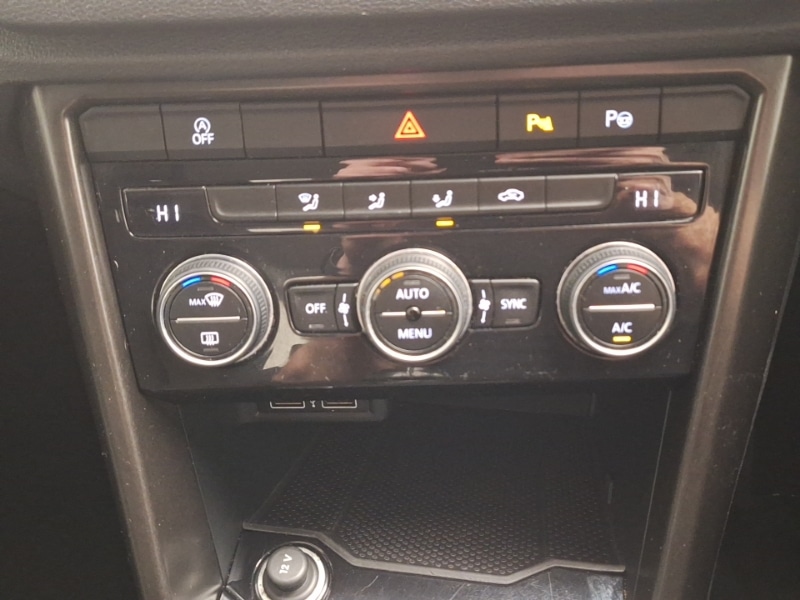 Used Volkswagen T-Roc 2019 for sale - 77782376: Photo 19