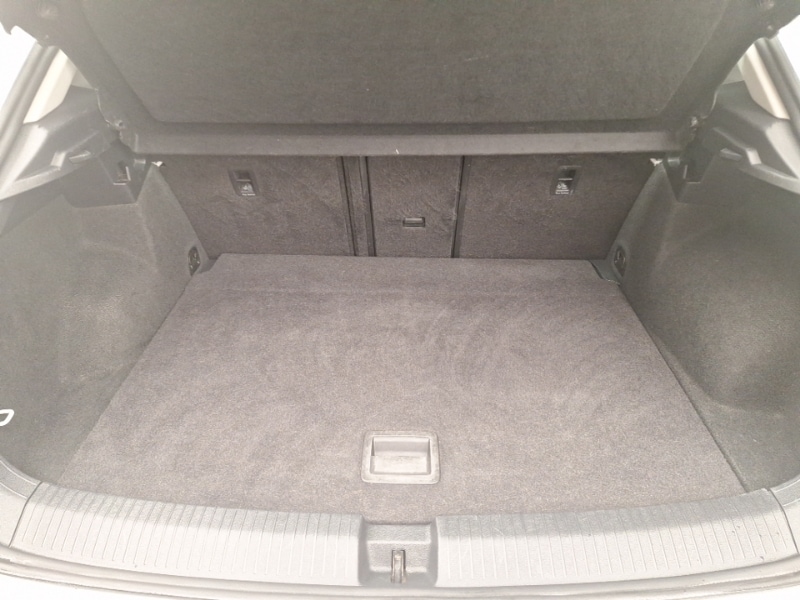 Used Volkswagen T-Roc 2019 for sale - 77782376: Photo 8