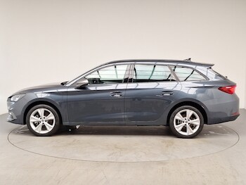 Used SEAT Leon 2025 for sale - 77889652: Photo