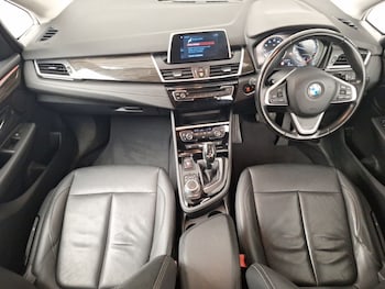 Used BMW 2 Series 2018 for sale - 76644180: Photo
