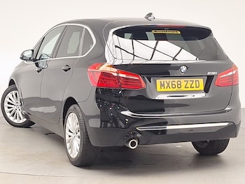 Used BMW 2 Series 2018 for sale - 76644180: Photo