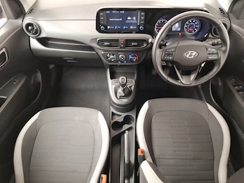 Used Hyundai i10 2022 for sale - 76135050: Photo 2