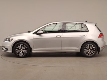 Used Volkswagen Golf 2018 for sale - 77491785: Photo