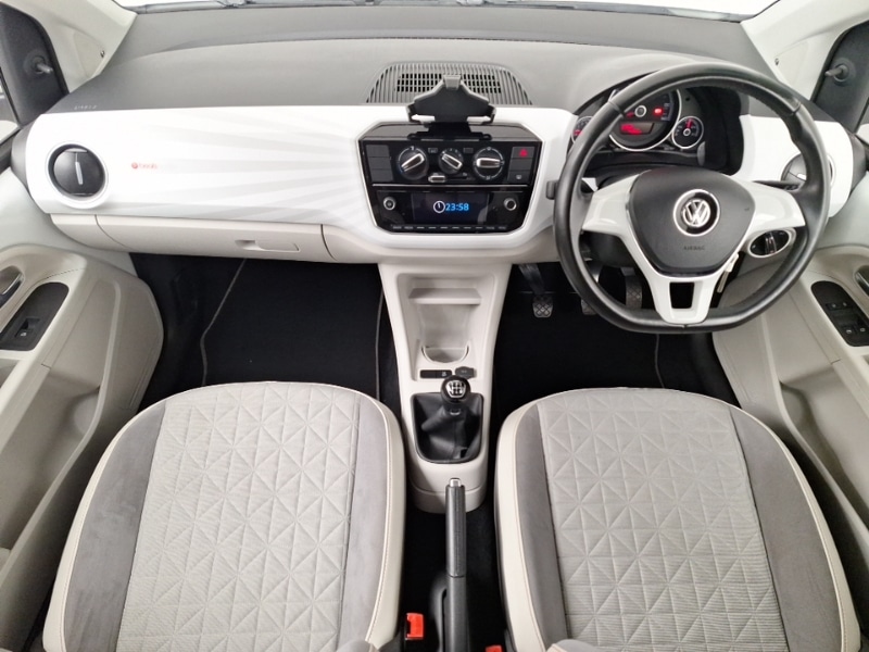 Used Volkswagen up! 2017 for sale - 77921980: Photo 2