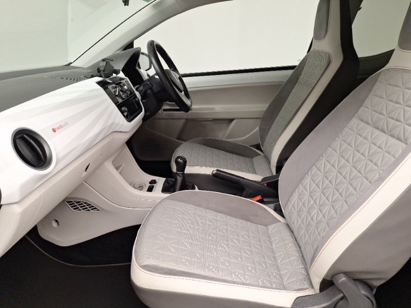 Used Volkswagen up! 2017 for sale - 77921980: Photo 5