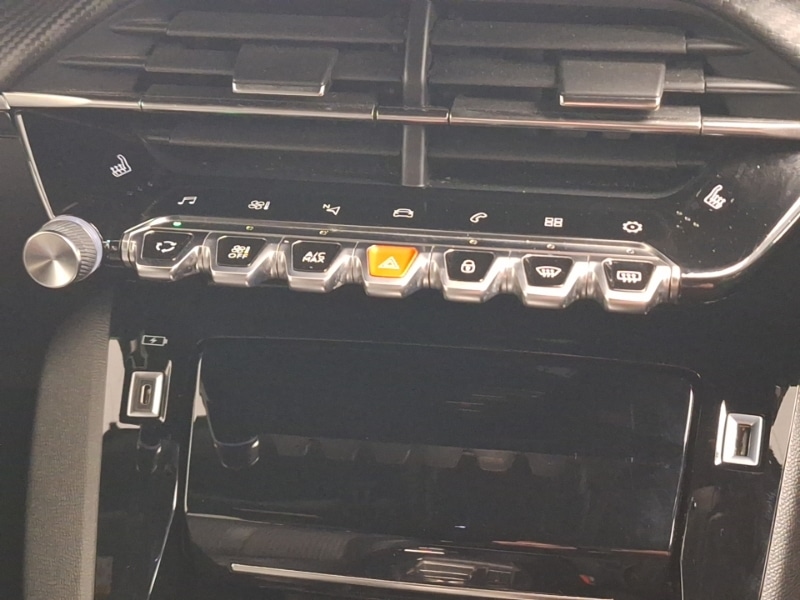 Used Peugeot 2008 2022 for sale - 76915537: Photo 17