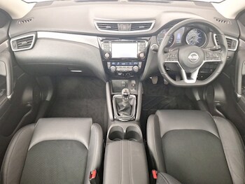 Used Nissan Qashqai 2018 for sale - 77299546: Photo