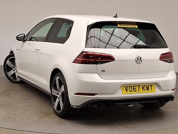 Used Volkswagen Golf 2017 for sale - 77596648: Photo