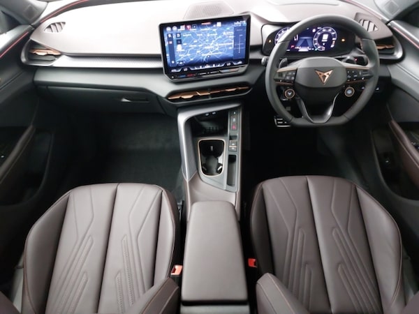 Used Cupra Terramar 2025 for sale - 75107776: Photo 2