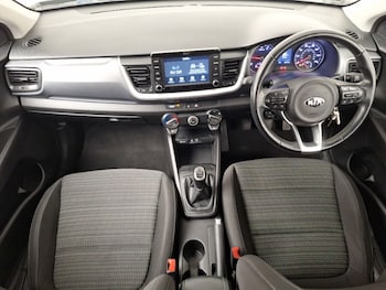 Used Kia Stonic 2017 for sale - 78425268: Photo