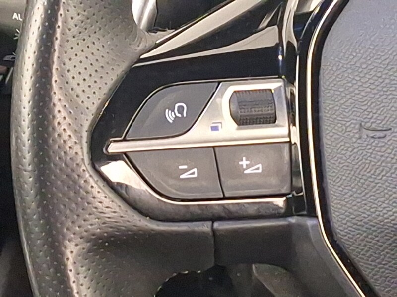 Used Peugeot 2008 2022 for sale - 77240996: Photo 10