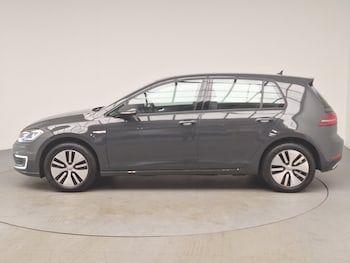 Used Volkswagen Golf 2019 for sale - 78013282: Photo