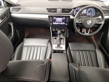 Used Skoda Superb 2020 for sale - 76244333: Photo 2