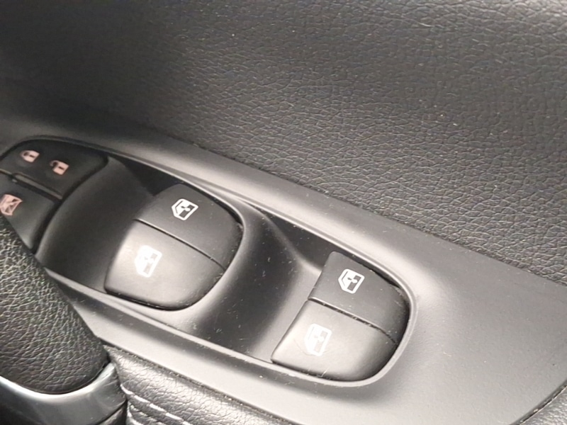 Used Nissan Qashqai 2018 for sale - 77514105: Photo 19