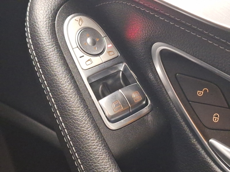 Used Mercedes-Benz C Class 2018 for sale - 76543353: Photo 15