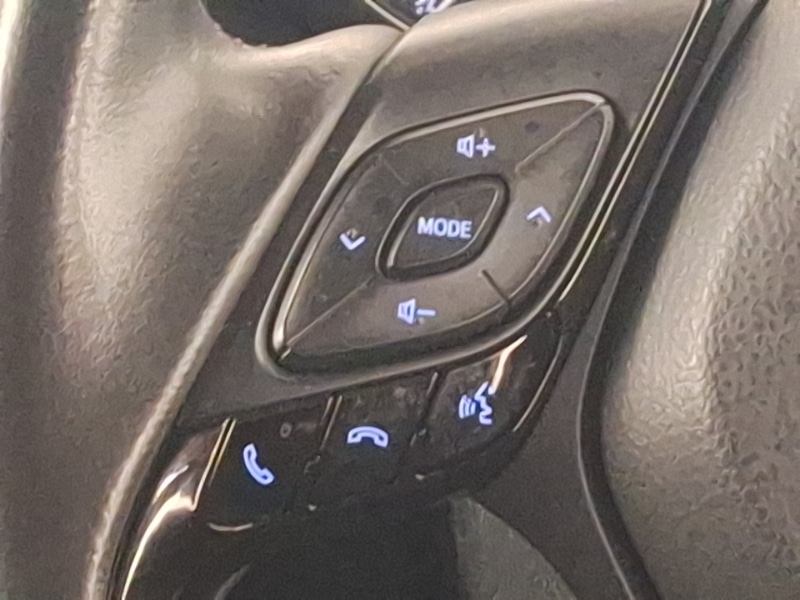 Used Toyota C-HR 2021 for sale - 78099370: Photo 10