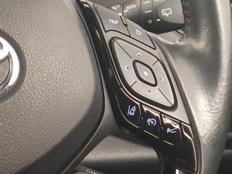 Used Toyota C-HR 2021 for sale - 78099370: Photo 11