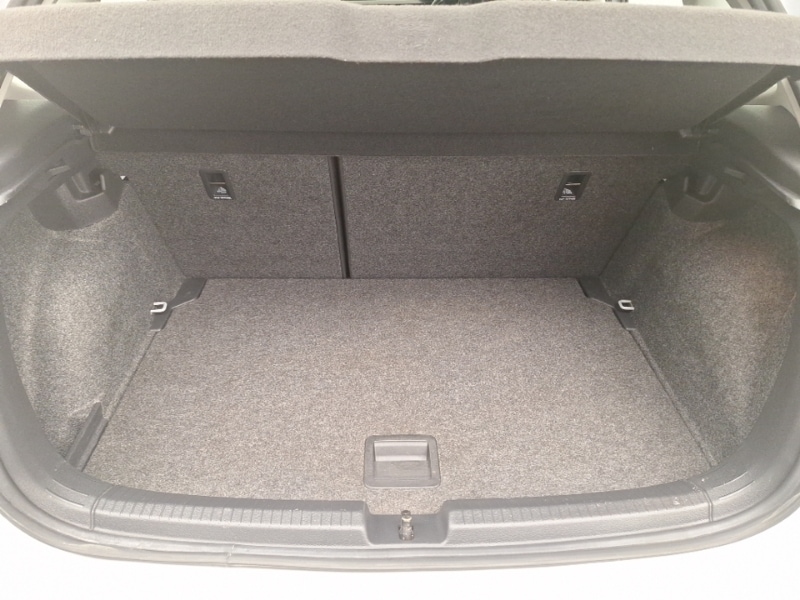 Used Volkswagen Polo 2019 for sale - 77777149: Photo 8