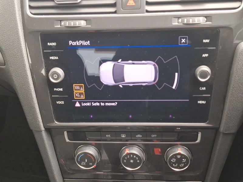 Used Volkswagen Golf 2018 for sale - 76795250: Photo 12