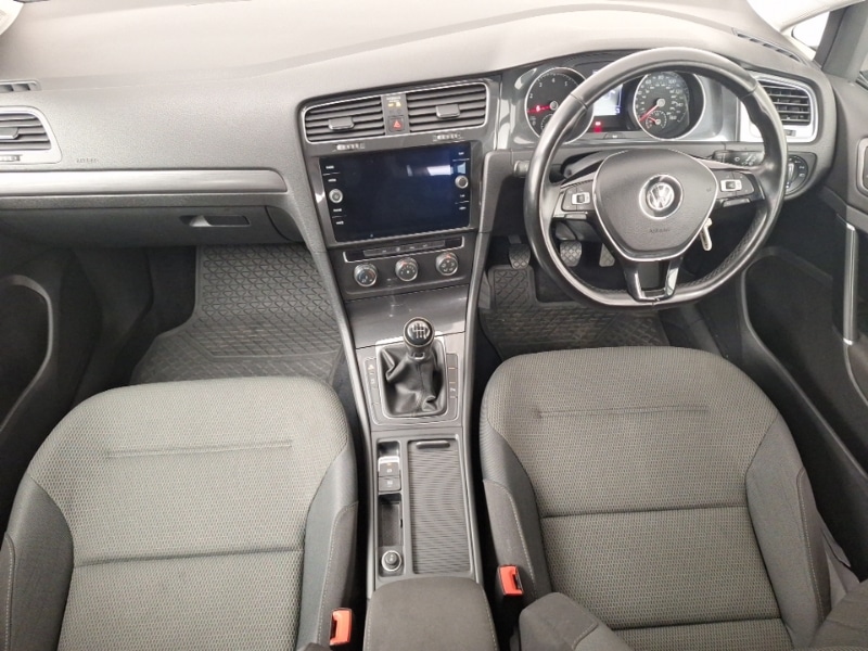 Used Volkswagen Golf 2018 for sale - 76795250: Photo 2