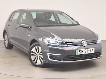Used Volkswagen Golf 2019 for sale - 78391428: Photo