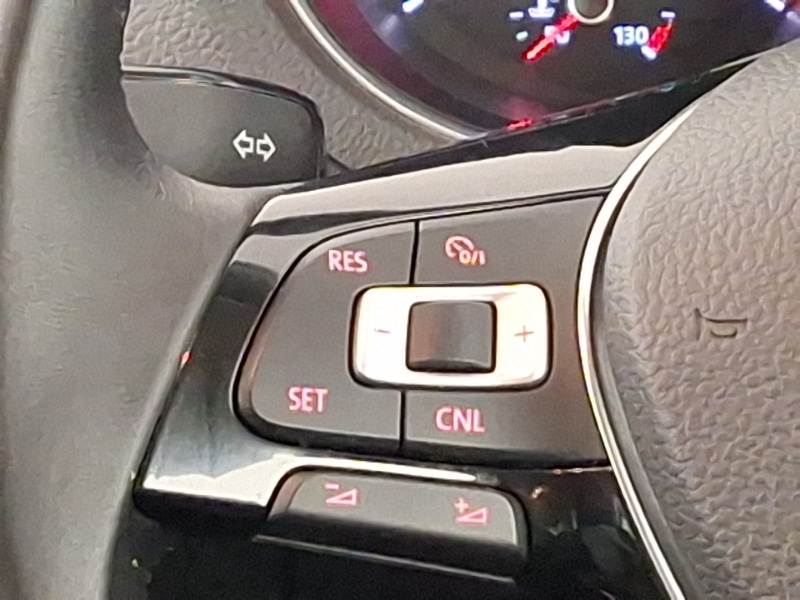 Used Volkswagen Polo 2016 for sale - 77663863: Photo 10