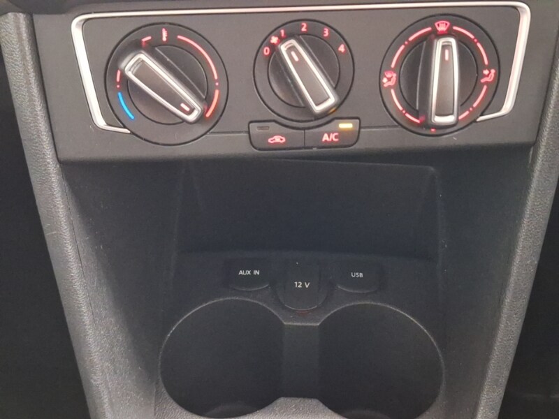 Used Volkswagen Polo 2016 for sale - 77663863: Photo 16