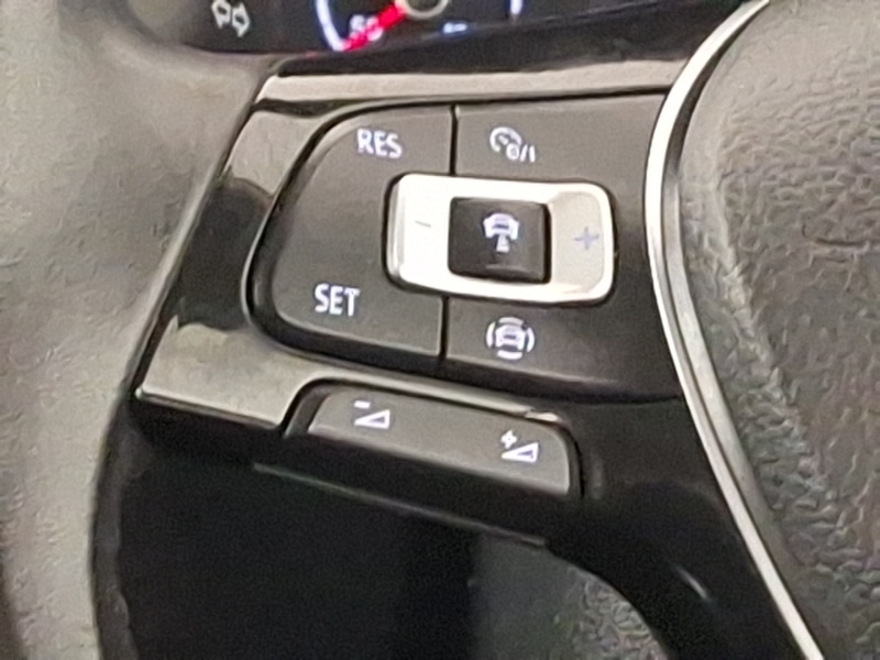 Used Volkswagen T-Roc 2018 for sale - 77418808: Photo 10