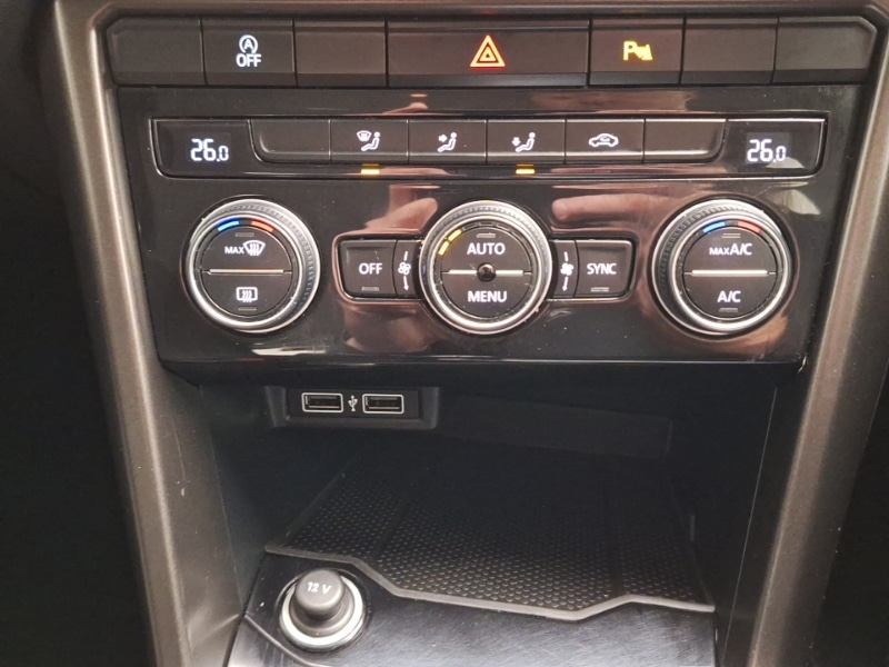 Used Volkswagen T-Roc 2018 for sale - 77418808: Photo 19