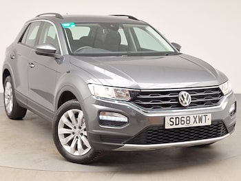 Used Volkswagen T-Roc 2018 for sale - 77418808: Photo